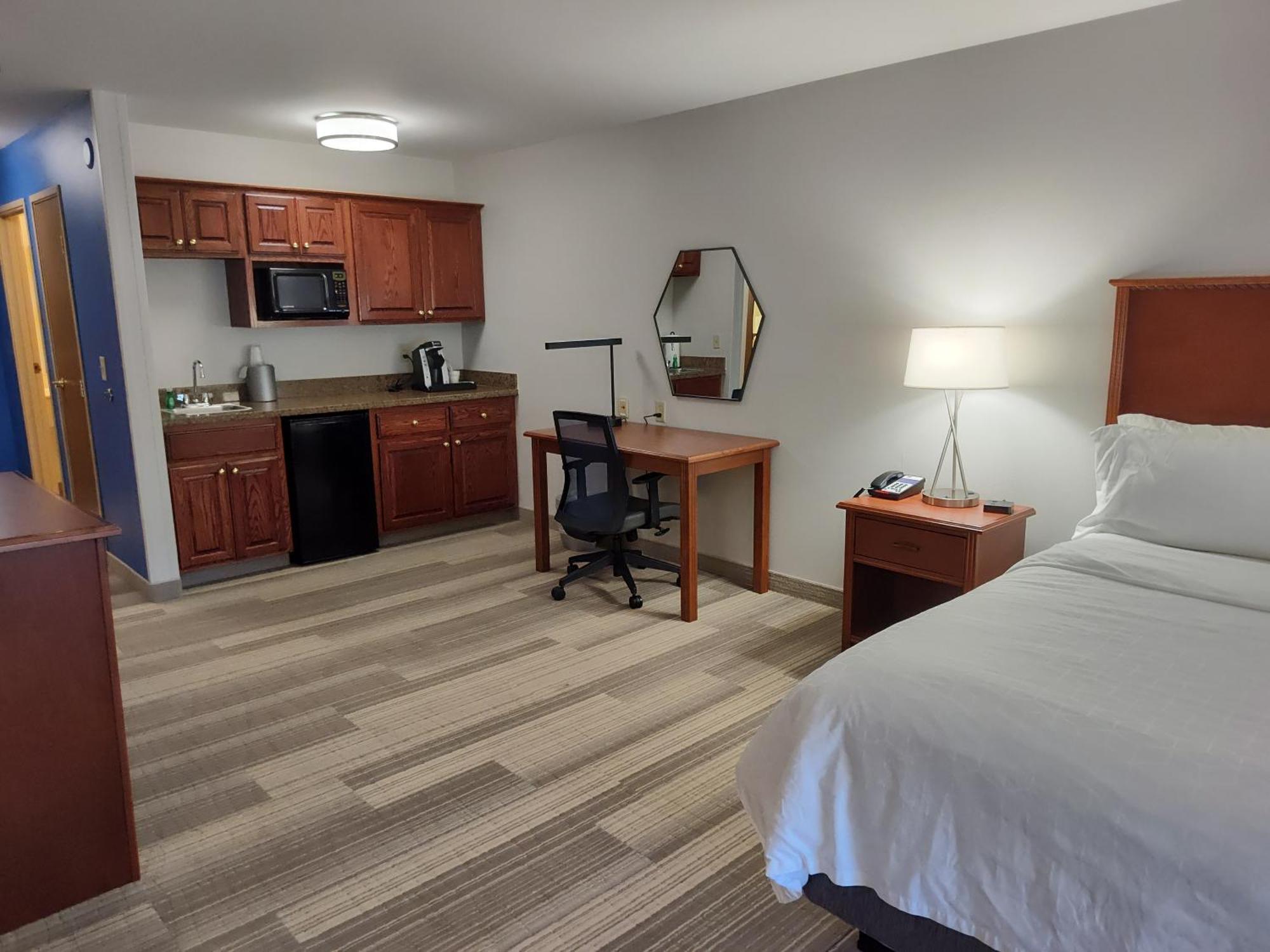 Holiday Inn Express Hotel & Suites Sioux Falls At Empire Mall By Ihg Dış mekan fotoğraf
