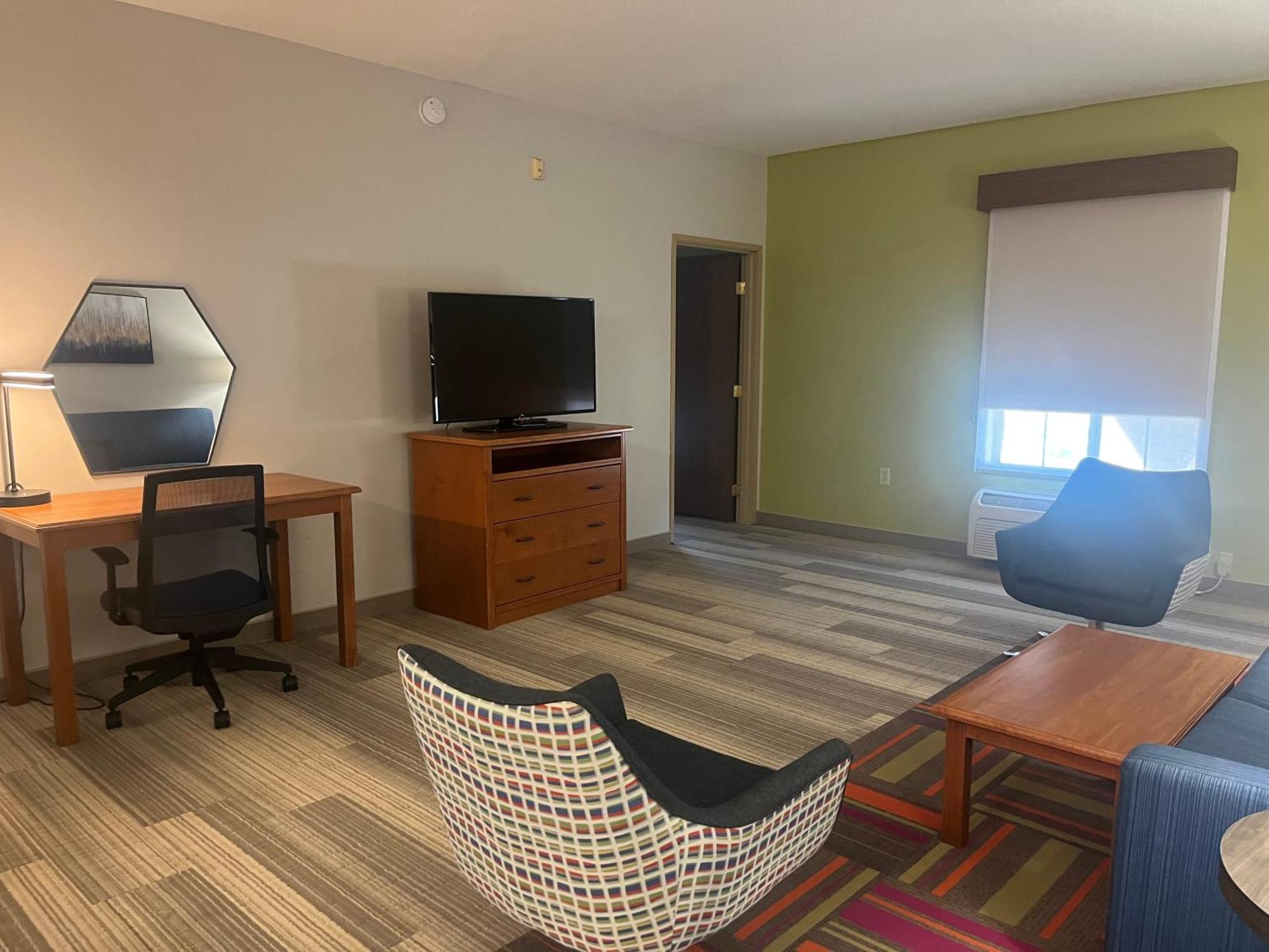 Holiday Inn Express Hotel & Suites Sioux Falls At Empire Mall By Ihg Dış mekan fotoğraf