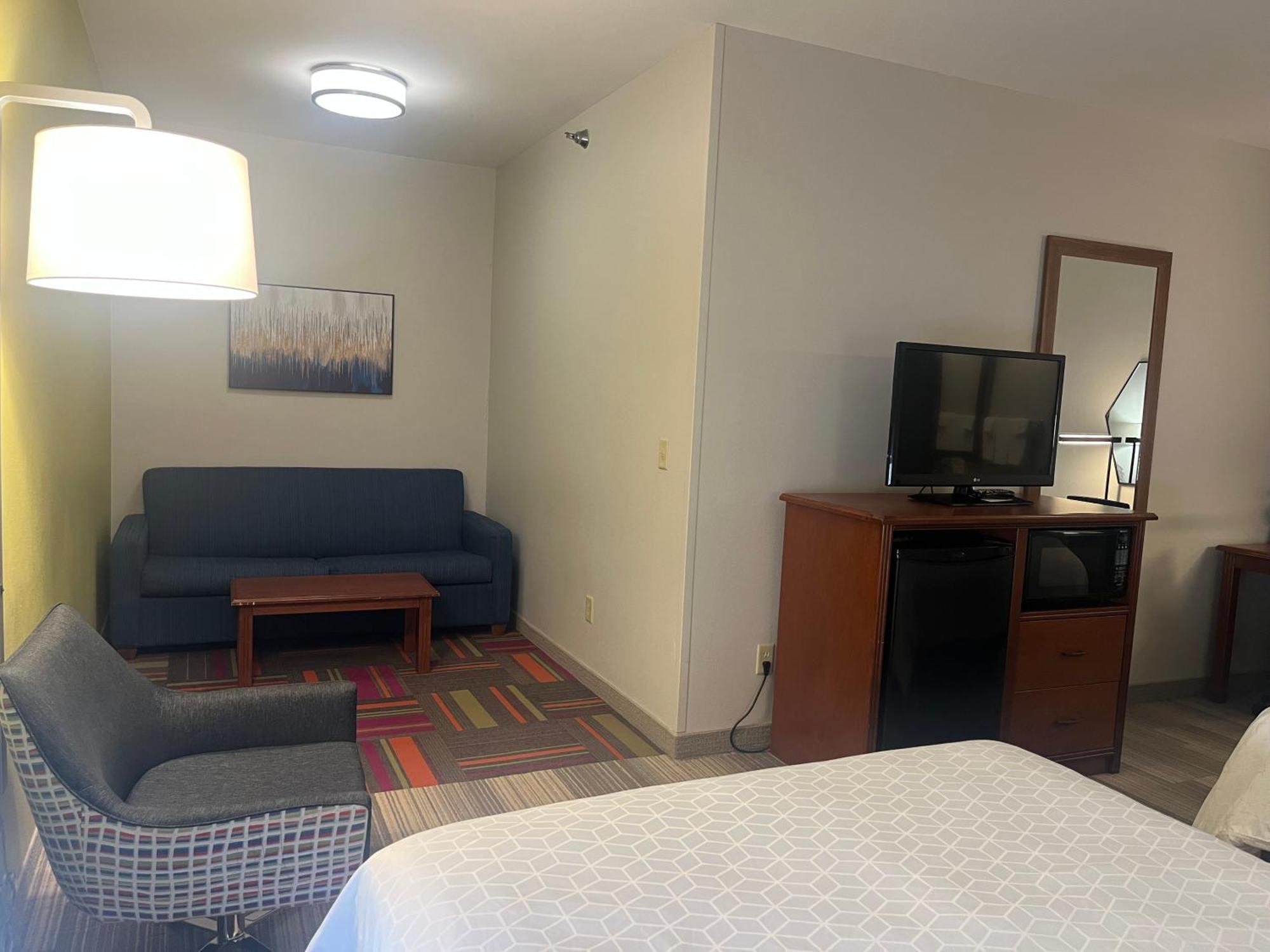 Holiday Inn Express Hotel & Suites Sioux Falls At Empire Mall By Ihg Dış mekan fotoğraf